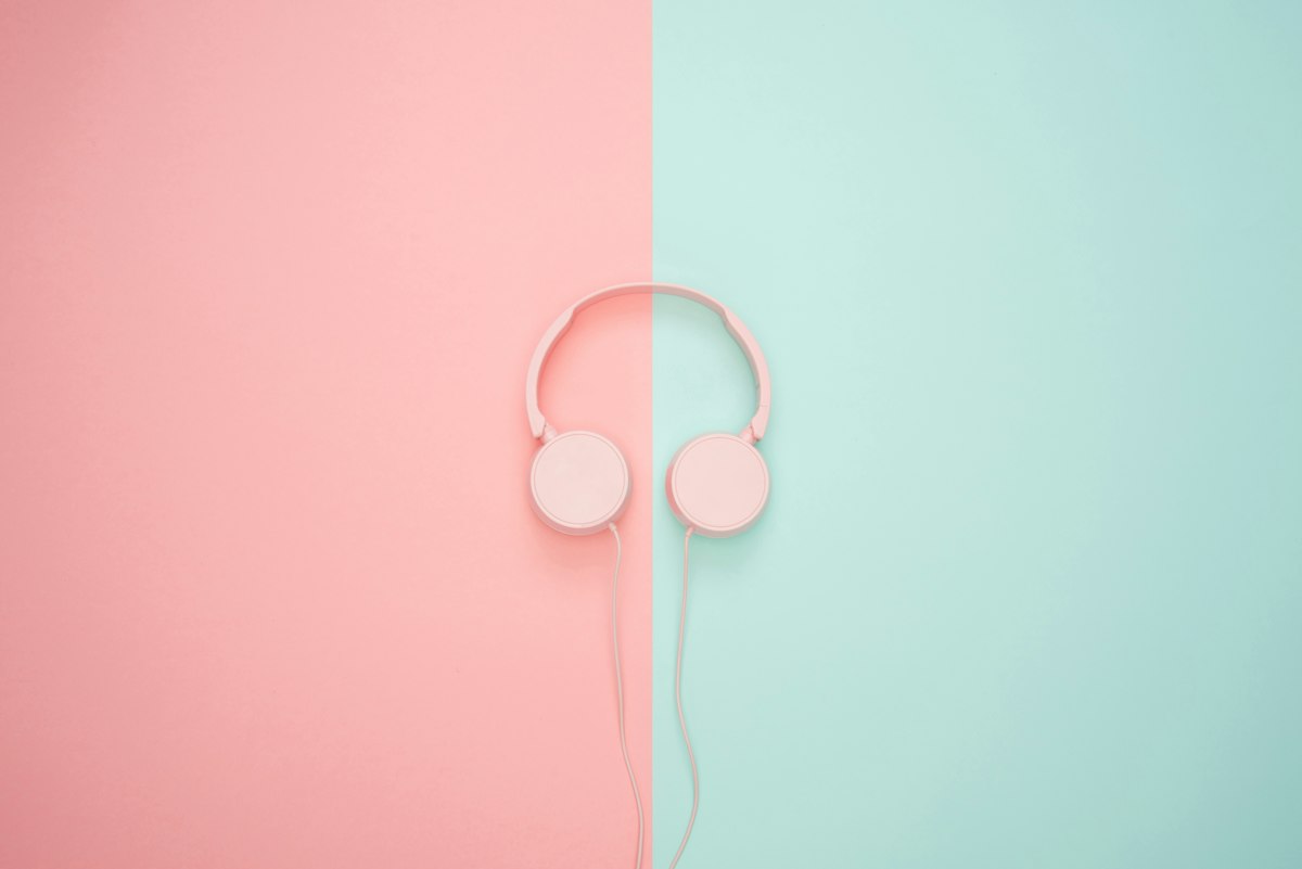 How Loud Is Too Loud? Headphone Volume & Hearing Damage